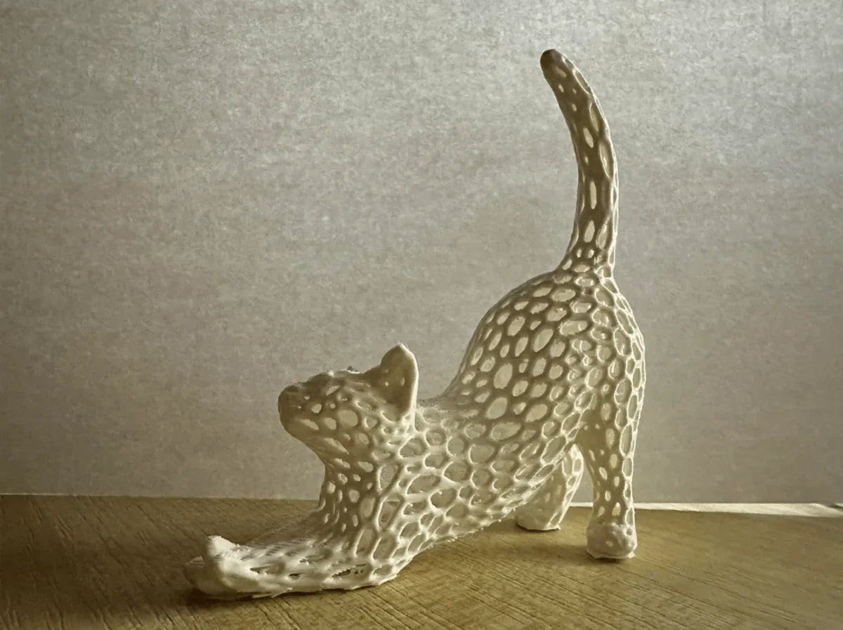 Escultura Gato Voronoi Espreguiçando - Criativalia