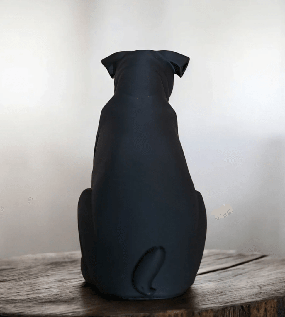 Escultura Pug Minimalista - Criativalia
