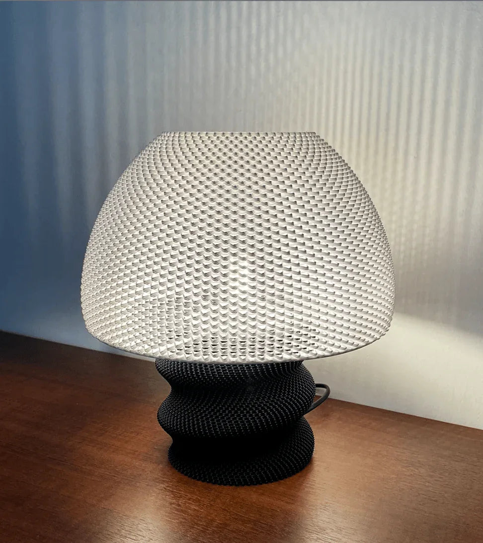 Luminária de Mesa Musho – Design Orgânico e Atmosfera Aconchegante - Criativalia