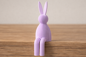 Coelho Decorativo de Páscoa Japandi – Escultura para Prateleira com Acabamento Ripado