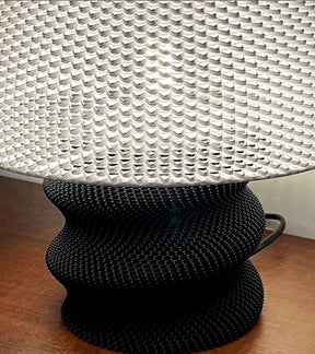 Luminária de Mesa Musho – Design Orgânico e Atmosfera Aconchegante - Criativalia